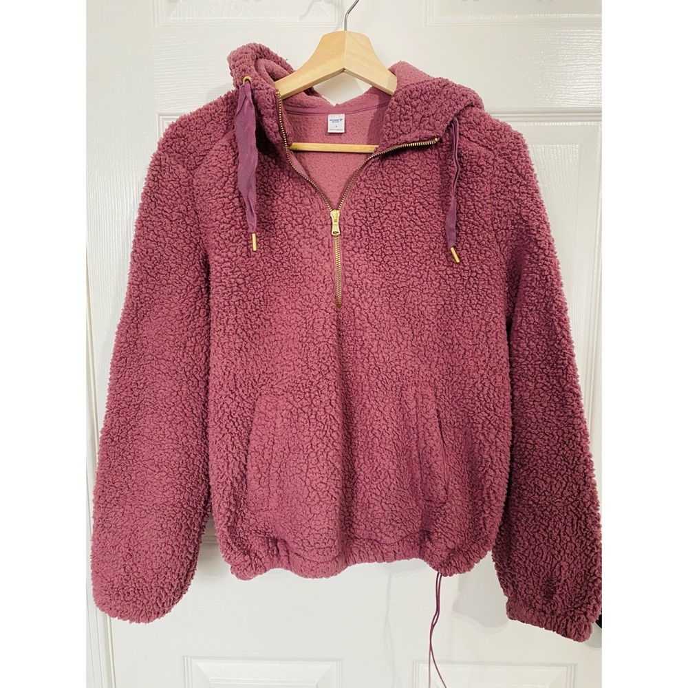 • pink teddy sweater •